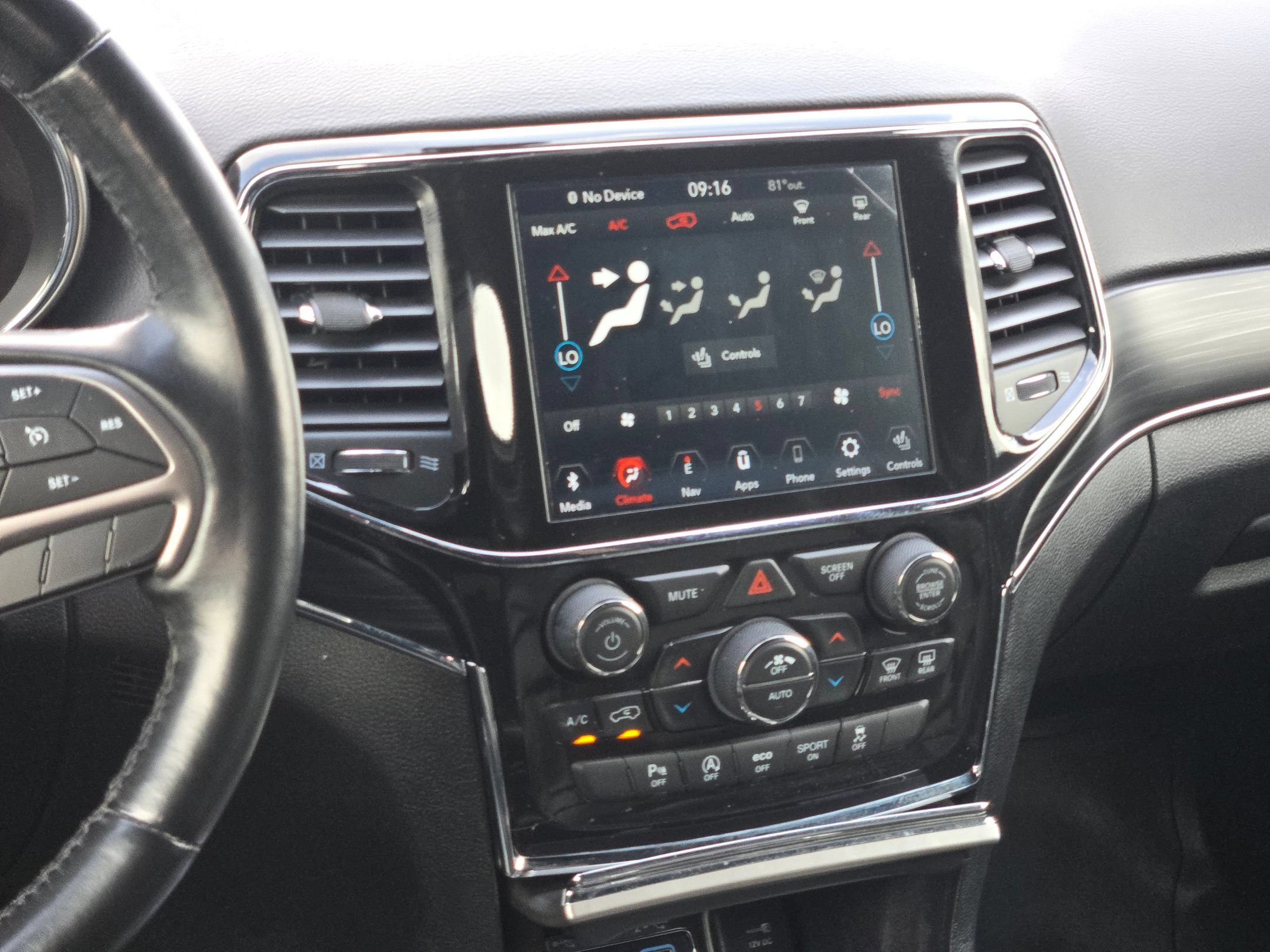 Used 2021 Jeep Grand Cherokee Limited RWD image 16
