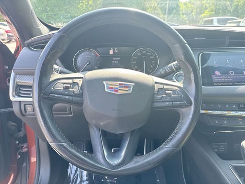 Used 2019 Cadillac XT4 Sport FWD image 16