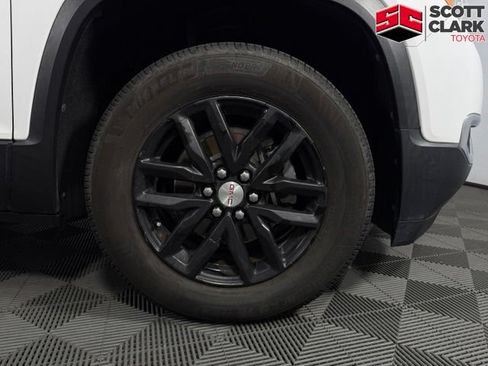 Used 2018 GMC Acadia SLT AWD/4WD image 11