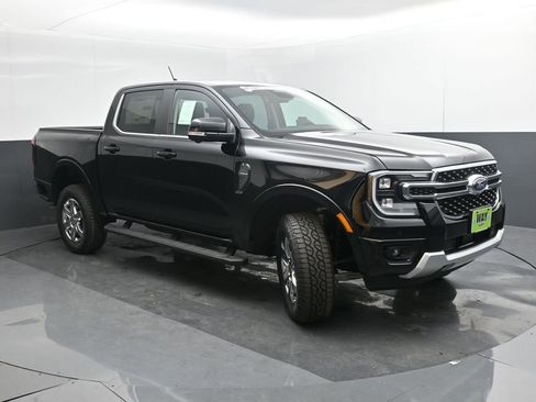 New 2025 Ford Ranger Lariat w/ Chrome Accent Package image 8
