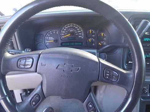 Used 2004 Chevrolet Tahoe LT w/ LT Preferred Equipment Group image 21