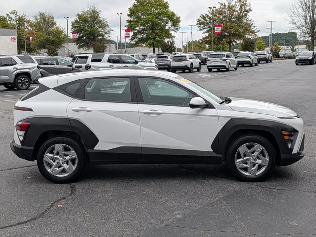 Used 2025 Hyundai Kona SE FWD image 8