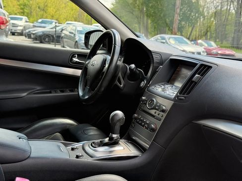 Used 2013 INFINITI G37 Journey w/ Premium Pkg RWD image 40