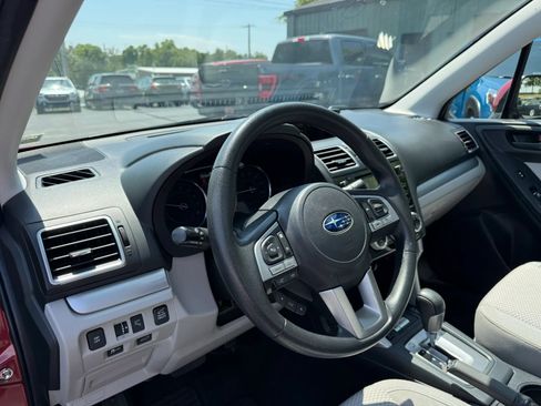 Used 2017 Subaru Forester 2.5i Premium AWD/4WD image 11
