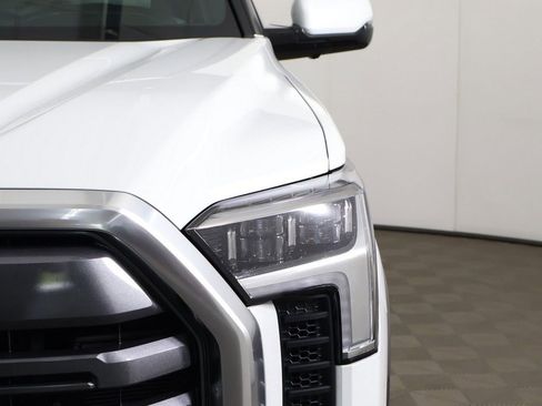 Used 2025 Toyota Tundra Limited AWD/4WD image 15