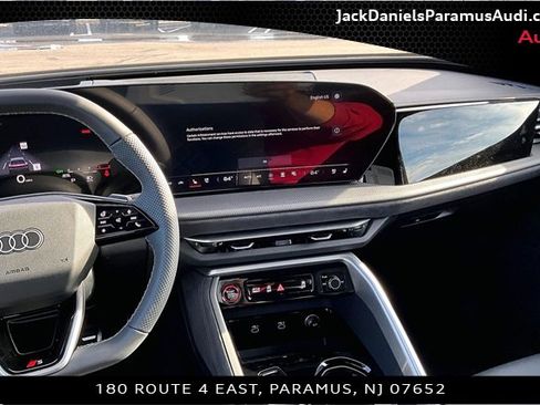 New 2025 Audi SQ5 Premium Plus image 7