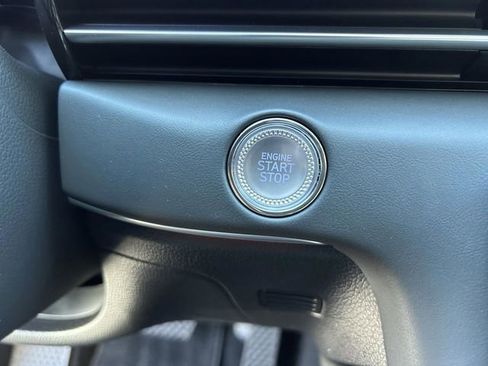 New 2026 Genesis GV80 2.5T Advanced image 30