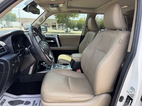 Used 2021 Toyota 4Runner Limited AWD/4WD image 25