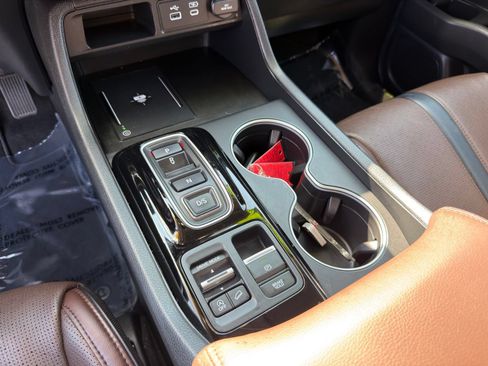 Used 2025 Honda Pilot Elite image 27