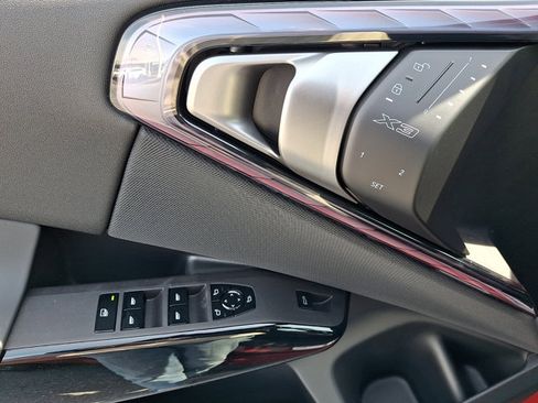 New 2026 BMW X3 xDrive30i w/ Premium Package AWD/4WD image 7