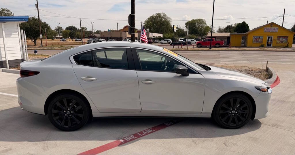 Used 2025 MAZDA MAZDA3 s FWD image 6