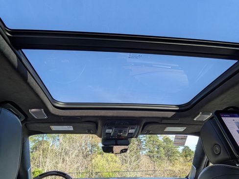 Used 2023 Cadillac Escalade Sport Platinum w/ Heavy-Duty Trailer Package image 24