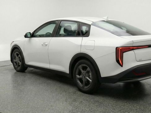 Used 2025 Kia K4 FWD image 6
