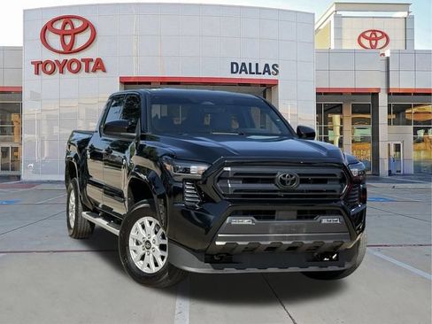 Used 2025 Toyota Tacoma SR5 AWD/4WD image 1
