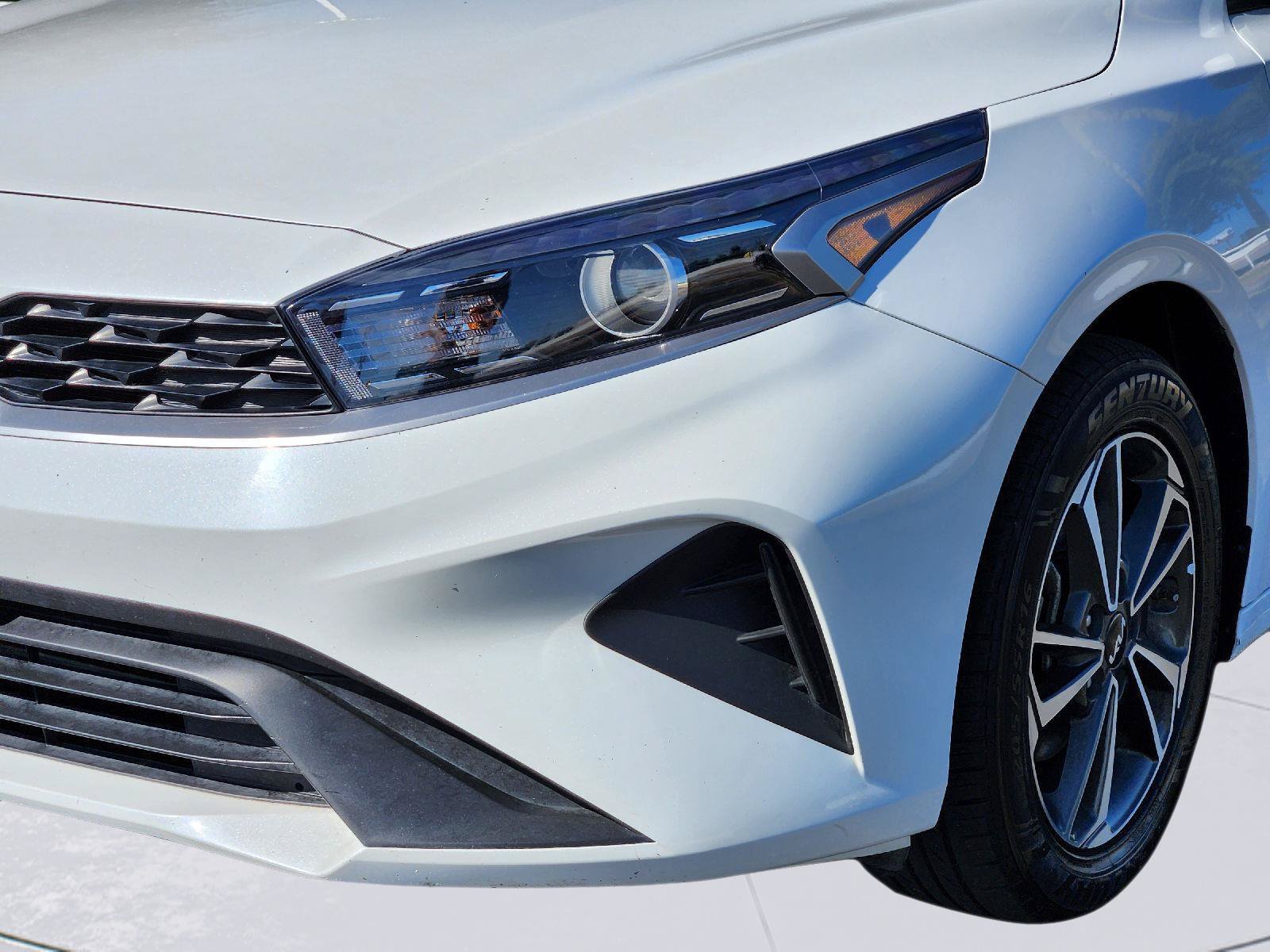 Used 2023 Kia Forte LXS FWD image 8
