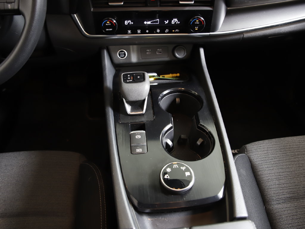 Used 2023 Nissan Rogue SV AWD/4WD image 14