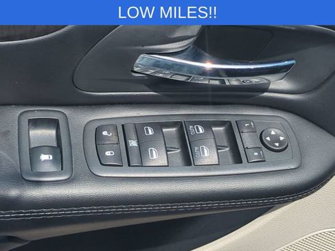 Used 2020 Dodge Grand Caravan SE w/ UConnect Hands-Free Group FWD image 14