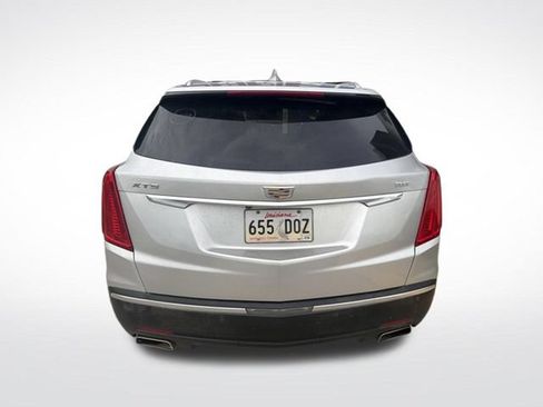 Used 2017 Cadillac XT5 Luxury w/ Driver Awareness Package AWD/4WD image 8