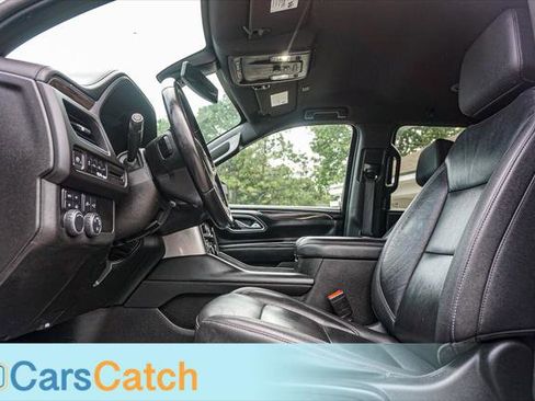 Used 2021 Chevrolet Suburban LT image 16