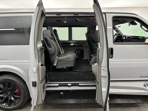 New 2026 GMC Savana 2500 RWD image 7