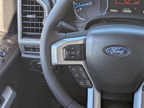 Used 2021 Ford F250 Lariat image 17
