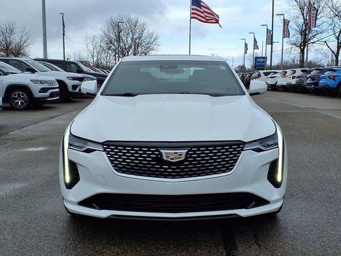 Used 2022 Cadillac CT4 Luxury w/ Sun And Sound Package image 2