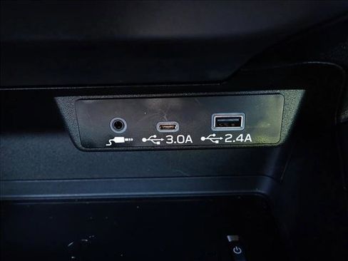 Used 2024 Subaru Crosstrek 2.5i Limited AWD/4WD image 21