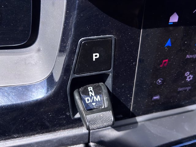 Certified 2025 Porsche Panamera RWD image 21