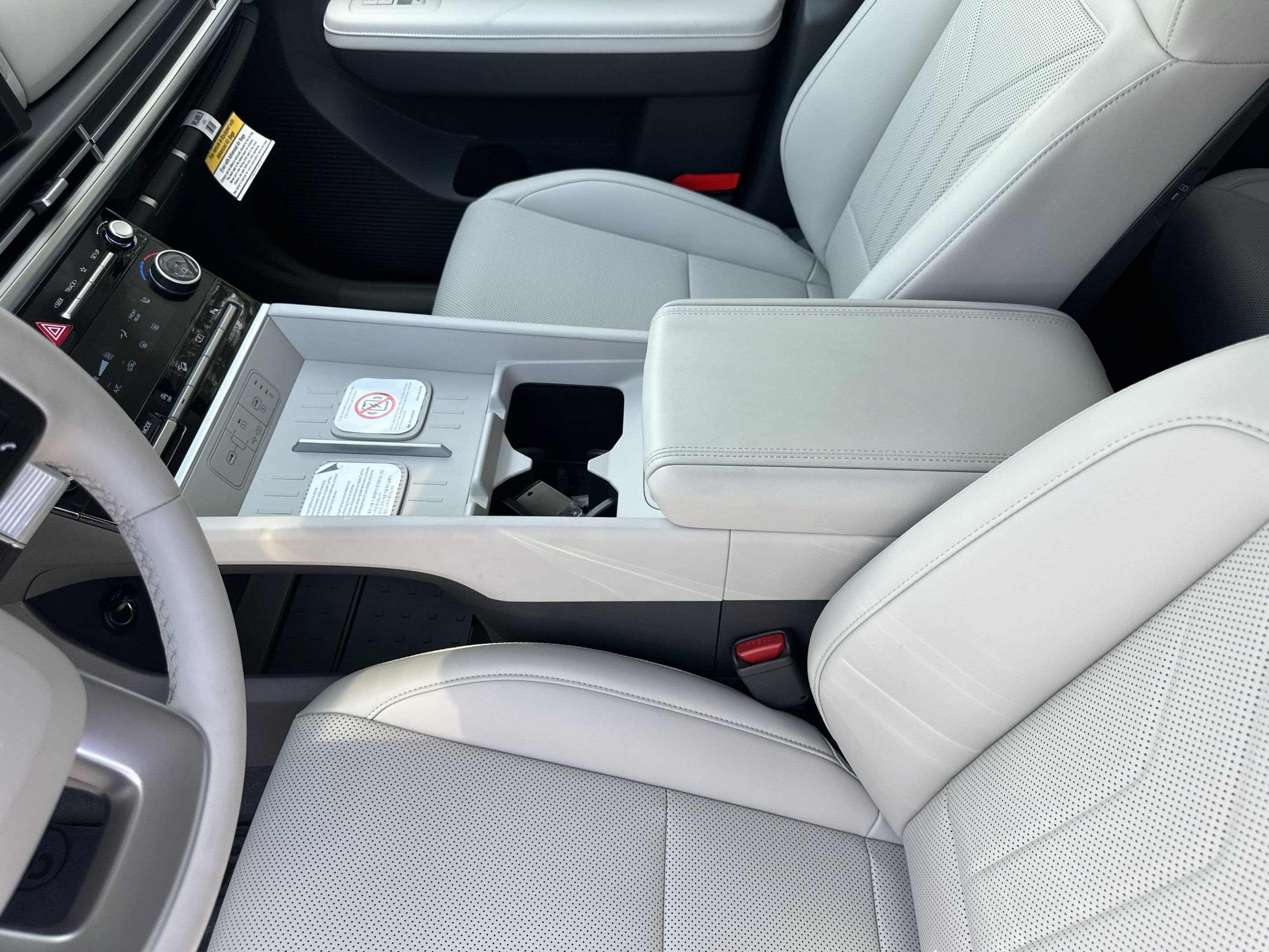 New 2027 Hyundai Santa Fe SEL FWD image 18