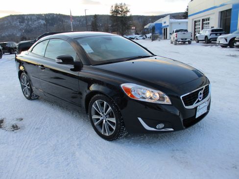 Used 2013 Volvo C70 T5 image 3