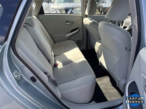 Used 2015 Toyota Prius Two image 9