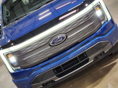 Used 2022 Ford F150 Lightning Lariat w/ Equipment Group 511A High image 19