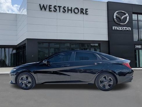 Used 2022 Hyundai Elantra Blue FWD image 6