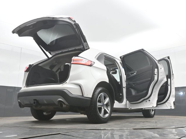 Used 2019 Ford Edge Titanium w/ Equipment Group 301A AWD/4WD image 54