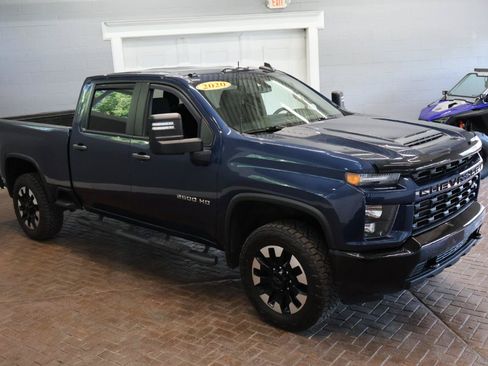 Used 2020 Chevrolet Silverado 2500 Custom w/ Custom Convenience Package AWD/4WD image 8