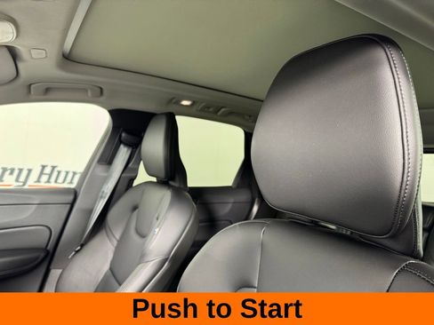 Used 2024 Volvo XC60 B5 Core image 11