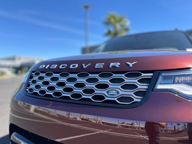 New 2026 Land Rover Discovery Limited Edition AWD/4WD image 2