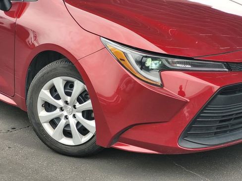 Used 2024 Toyota Corolla LE image 3