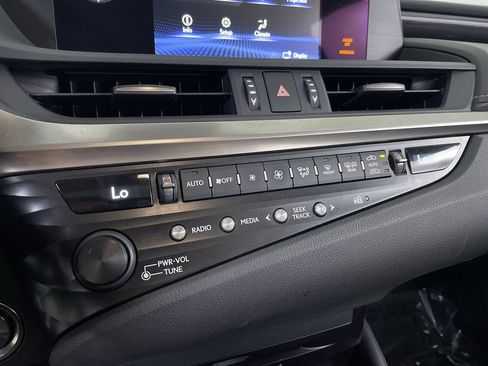Used 2020 Lexus ES 350 w/ Accessory Package 2 FWD image 17
