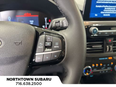 Used 2023 Ford Escape Active image 11