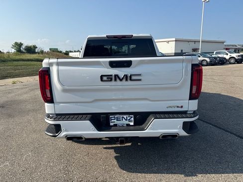 Used 2024 GMC Sierra 1500 AT4 w/ Technology Package AWD/4WD image 6