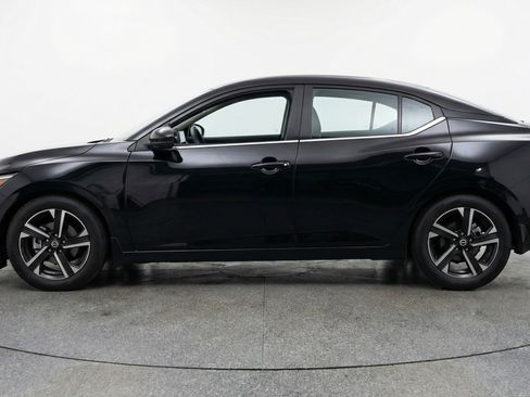 Used 2025 Nissan Sentra SV image 5