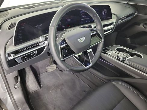 Used 2024 Cadillac Lyriq Sport RWD image 17