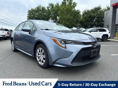 Used 2021 Toyota Corolla LE w/ Carpet Mat Package (TMS) FWD image 1