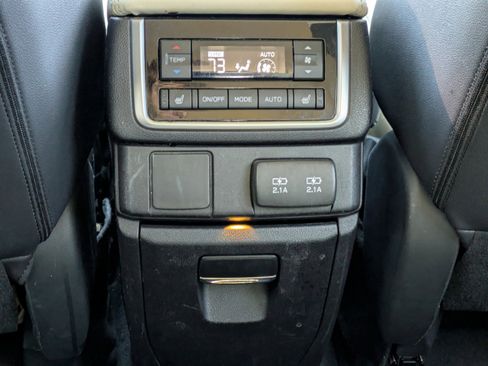 Used 2022 Subaru Ascent Limited image 15