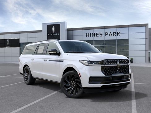 New 2027 Lincoln Navigator L Reserve w/ Jet Appearance Package AWD/4WD image 4