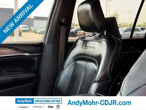 Used 2023 Jeep Grand Cherokee L Overland w/ Rear Seat Video Group I AWD/4WD image 14