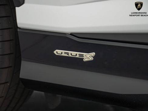 Used 2024 Lamborghini Urus S image 7