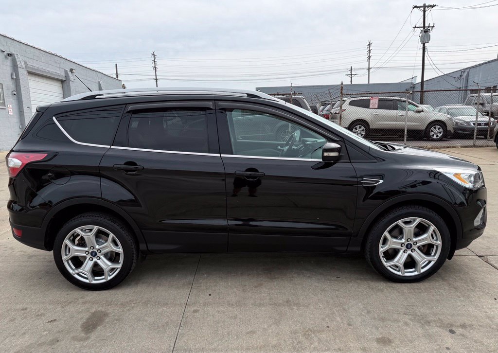 Used 2017 Ford Escape Titanium AWD/4WD image 5