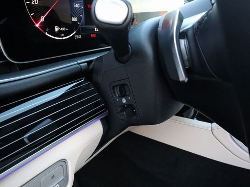 New 2026 Mercedes-Benz GLE 580 4MATIC image 38